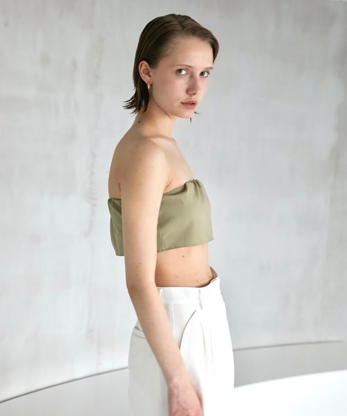 LA PEAU DE GEM(ラポドゥジェム)の「【LA PEAU DE GEM】トップスバンドゥ(その他トップス・レディース・ブラック/ベージュ/ネイビー・FREE)」の9枚目の写真