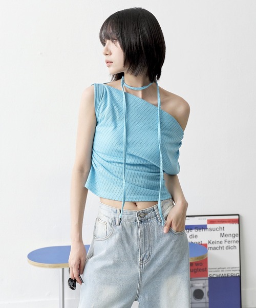 UNE MANSION(ユヌマンション)の「オープンショルダーサイドシャーリングマフラーSETカットソー(Tシャツ/カットソー・レディース・グレー/ブラック/ブルー・FREE)」の14枚目の写真