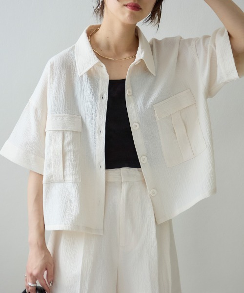 TRIANGLE PALETTE（トライアングルパレット）の「シャツブラウス /セットアップ対応（シャツ/ブラウス・レディース・カーキ/ブラック/アイボリー・FREE）」の2枚目の写真