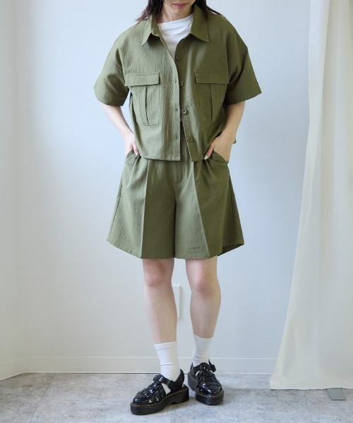 TRIANGLE PALETTE（トライアングルパレット）の「シャツブラウス /セットアップ対応（シャツ/ブラウス・レディース・カーキ/ブラック/アイボリー・FREE）」の22枚目の写真