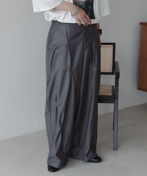 epnok(エプノック)の「メニータックワイドパンツ(スラックス・メンズ・ベージュ/グレー・SMALL/MEDIUM/LARGE)」の3枚目の写真