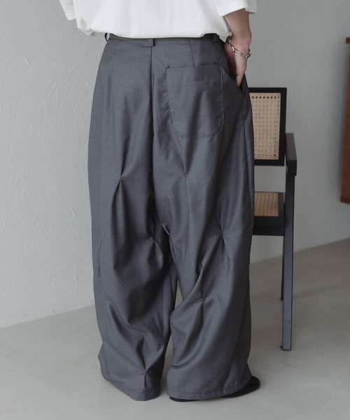 epnok(エプノック)の「メニータックワイドパンツ(スラックス・メンズ・ベージュ/グレー・SMALL/MEDIUM/LARGE)」の6枚目の写真