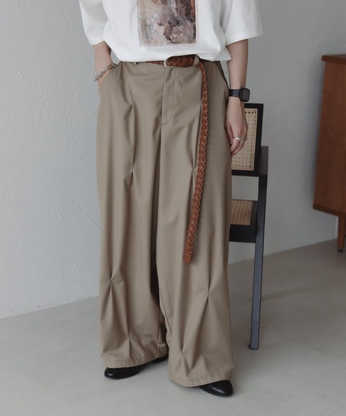 epnok(エプノック)の「メニータックワイドパンツ(スラックス・メンズ・ベージュ/グレー・SMALL/MEDIUM/LARGE)」の12枚目の写真