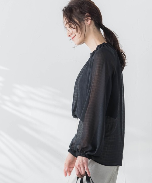 LAUTREAMONT(ロートレアモン)の「【WEB限定】【11号あり】シアーサッカーブラウス≪洗濯機で洗える≫(シャツ/ブラウス・レディース・ホワイト/グリーン/ブラック・11号/9号)」の10枚目の写真