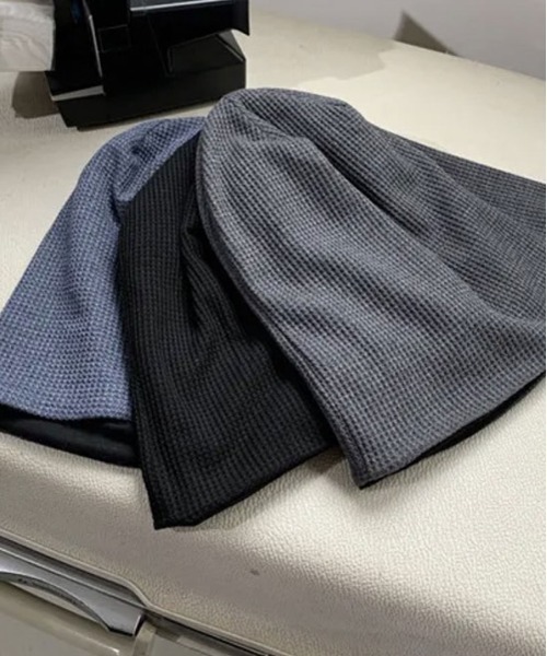 BARELY BLUE（ベアリーブルー）の「【 BARELY BLUE / ベアリーブルー 】 ルーズ ビーニー（ニットキャップ/ビーニー・レディース・ライトグレー/ブラック/グレー・FREE）」の6枚目の写真