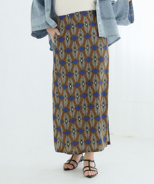 LEPSIM(レプシィム)の「アフリカンプリントナロースカート 127632(スカート・レディース・レッド/キャメル/ブルー・FREE)」の18枚目の写真