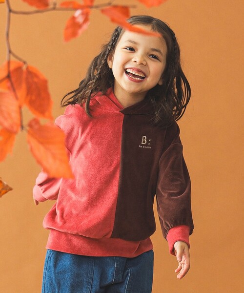 B:MING by BEAMS（ビーミングバイビームス）の「配色 ベロア フーディー 2024FW（100～140cm）（パーカー・キッズ・ネイビー/レッド・130/140/100/110/120）」の3枚目の写真