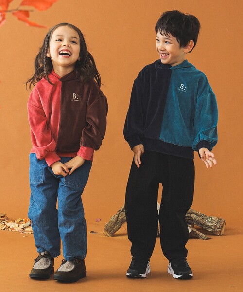B:MING by BEAMS（ビーミングバイビームス）の「配色 ベロア フーディー 2024FW（100～140cm）（パーカー・キッズ・ネイビー/レッド・130/140/100/110/120）」の8枚目の写真