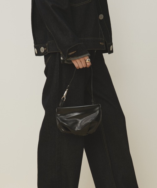 MERLOT（メルロー）の「ワンハンドルミニショルダーバッグ/350mlペットボトル収納可能（ハンドバッグ・レディース・グリーン/ブラック・FREE）」の13枚目の写真