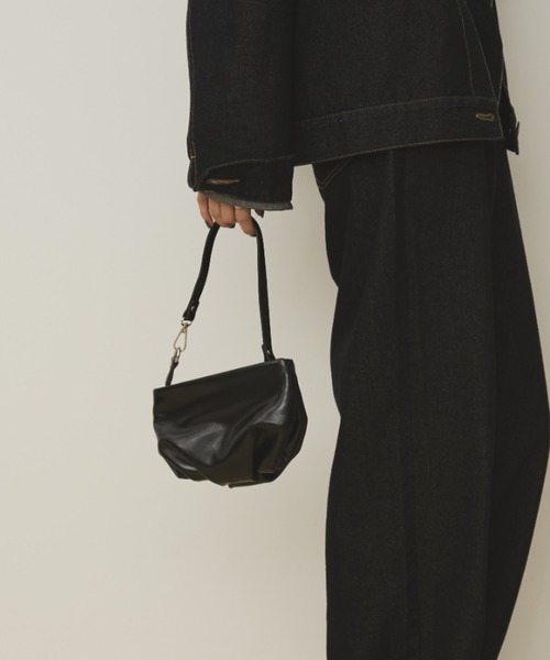 MERLOT（メルロー）の「ワンハンドルミニショルダーバッグ/350mlペットボトル収納可能（ハンドバッグ・レディース・グリーン/ブラック・FREE）」の12枚目の写真