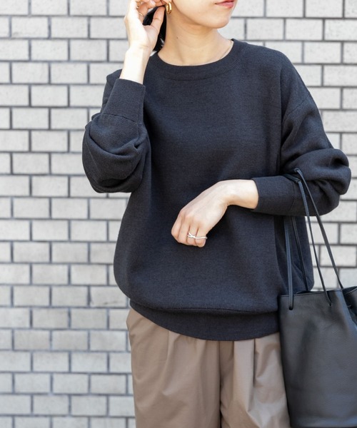 FORK&SPOON（フォークアンドスプーン）の「『洗濯可』FORK&SPOON　ミラノリブクルーネックプルオーバー（ニット/セーター・レディース・モカ/グリーン系その他/チャコールグレー・1）」の4枚目の写真