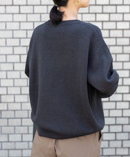 FORK&SPOON（フォークアンドスプーン）の「『洗濯可』FORK&SPOON　ミラノリブクルーネックプルオーバー（ニット/セーター・レディース・モカ/グリーン系その他/チャコールグレー・1）」の6枚目の写真