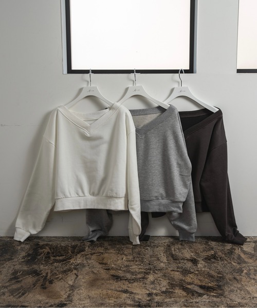 Amiur（エミレ）の「2way off shoulder pullover / 2wayオフショルダープルオーバー（Tシャツ/カットソー・レディース・オフホワイト/グレー/チャコール・FREE）」の3枚目の写真