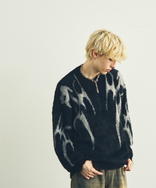Shoowtime(ショウタイム)の「オーバーサイズビッグモヘアライクニットセーター(ニット/セーター・メンズ・ブラック/パープル・MEDIUM/LARGE/SMALL)」の9枚目の写真