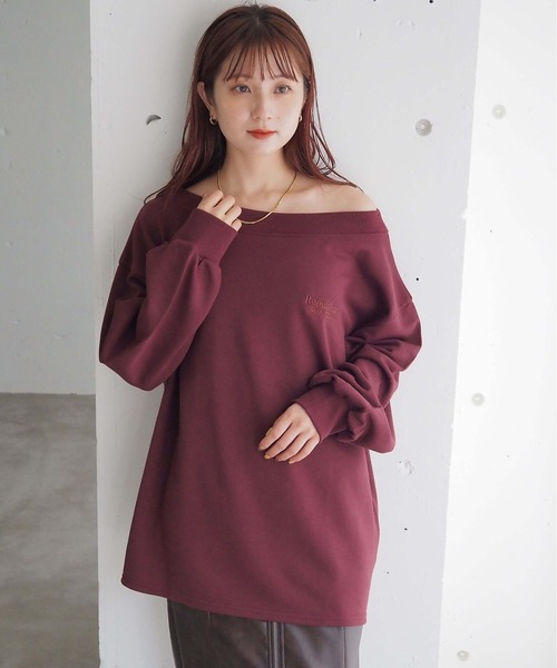 セール】裏毛ラメロゴ刺繍オフショルプルオーバー（スウェット