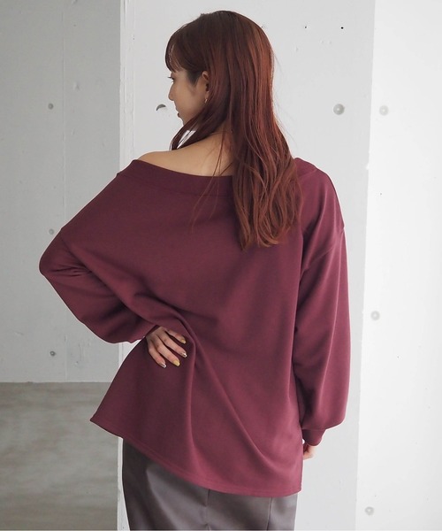 tiptop（ティップトップ）の「裏毛ラメロゴ刺繍オフショルプル