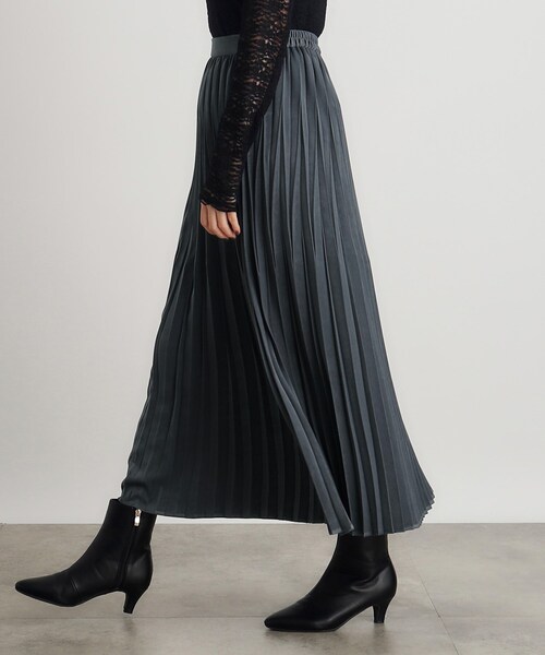 grove（グローブ）の「スウェーディサテンプリーツスカート（スカート・レディース・ナチュラル/ベージュ系その他5/ブラウン系その他/モスグリーン系1/ダークグレー/ブラック系・02/03/01/04/05）」の14枚目の写真