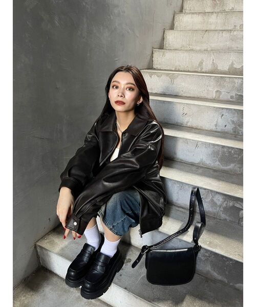 EVRIS（エヴリス）の「オーバーサイズフェイクレザーブルゾン（ブルゾン・レディース・ブラウン/ブラック・FREE）」の18枚目の写真