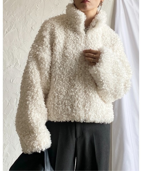 She's Closet（シーズクローゼット）の「スタンドカラーショート丈ジップアッププードルファーボアブルゾンコート（ブルゾン・レディース・アイボリー/グレイッシュベージュ/ブラウン/チャコール・FREE）」の5枚目の写真