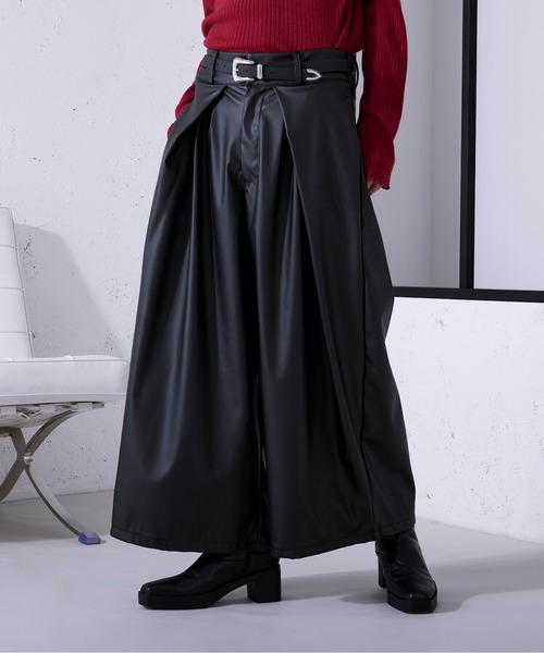 Ellno Loset(エルノロゼット)の「ハカマタックワイドパンツ/SETUP対応(その他パンツ・メンズ・ブラック・LARGE/MEDIUM/SMALL)」の1枚目の写真