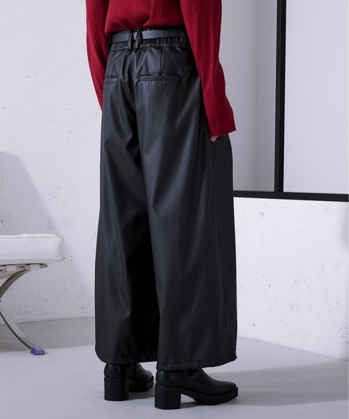 Ellno Loset(エルノロゼット)の「ハカマタックワイドパンツ/SETUP対応(その他パンツ・メンズ・ブラック・LARGE/MEDIUM/SMALL)」の4枚目の写真