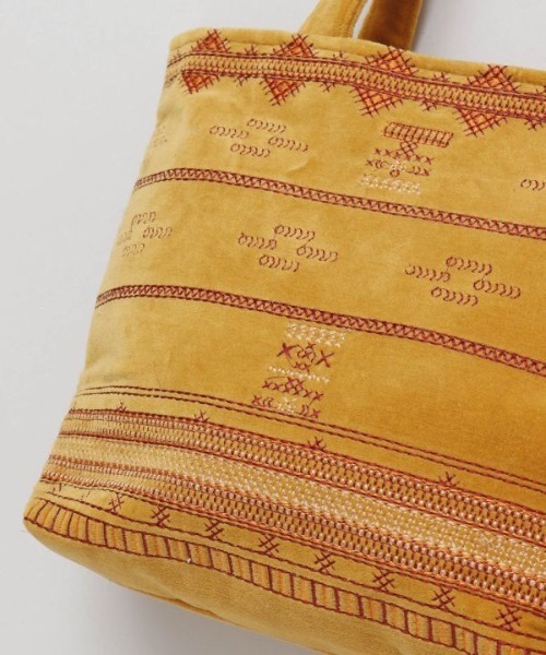 チャイハネ（チャイハネ）の「【チャイハネ】ギャベトートバッグ（トートバッグ・レディース・マスタード/ネイビー・FREE）」の8枚目の写真