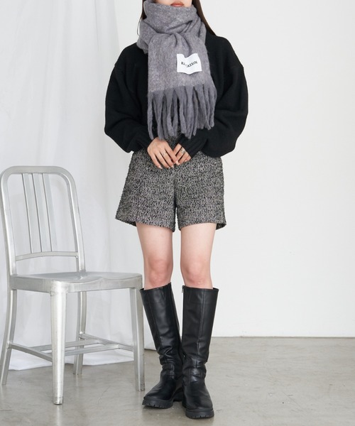 RAY CASSIN(レイカズン)の「デカネームボリュームマフラー(マフラー・レディース・アイボリー/ブラック/ブルー/レッド/ブルー系その他2・FREE)」の17枚目の写真