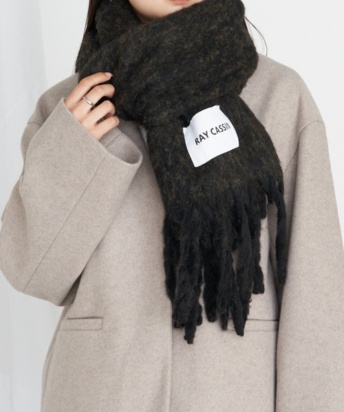 RAY CASSIN(レイカズン)の「デカネームボリュームマフラー(マフラー・レディース・アイボリー/ブラック/ブルー/レッド/ブルー系その他2・FREE)」の19枚目の写真