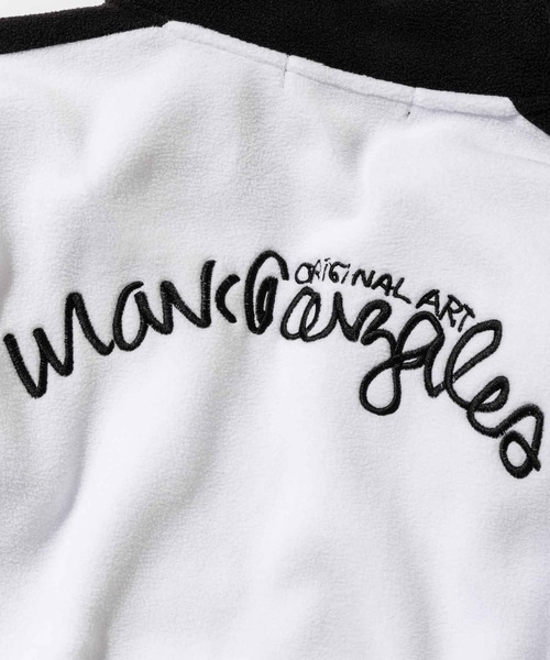 Mark Gonzales（マーク・ゴンザレス）の「【WEB・直営店限定】MARK GONZALES ARTWORK COLLECTION(マーク ゴンザレス)袖ラインフリースジャケット（スウェット・メンズ・パープル/ブラック/チャコール/グリーン/ホワイト・XL/L/M）」の9枚目の写真