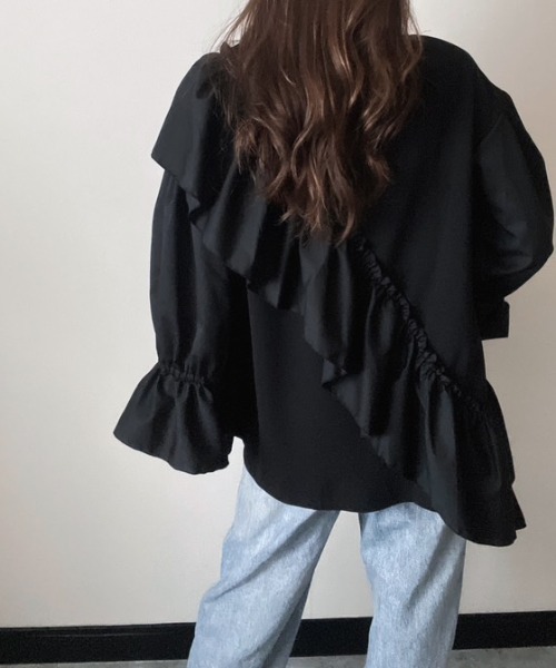 deux amour(ドゥーザムール)の「【ZOZO限定】フリルチュニック(チュニック・レディース・カーキ/ブラック/グレー・FREE)」の6枚目の写真