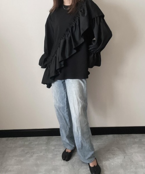 deux amour(ドゥーザムール)の「【ZOZO限定】フリルチュニック(チュニック・レディース・カーキ/ブラック/グレー・FREE)」の7枚目の写真