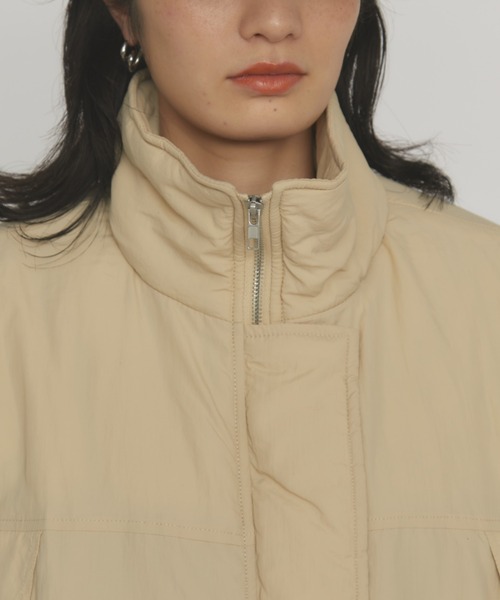 MERLOT（メルロー）の「中綿2wayモンスターパーカー（ダウンジャケット/コート・レディース・チャコールグレー/ベージュ・FREE）」の16枚目の写真