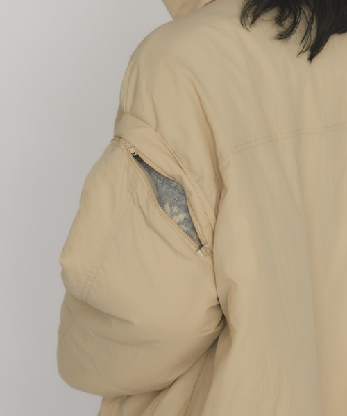 MERLOT（メルロー）の「中綿2wayモンスターパーカー（ダウンジャケット/コート・レディース・チャコールグレー/ベージュ・FREE）」の21枚目の写真