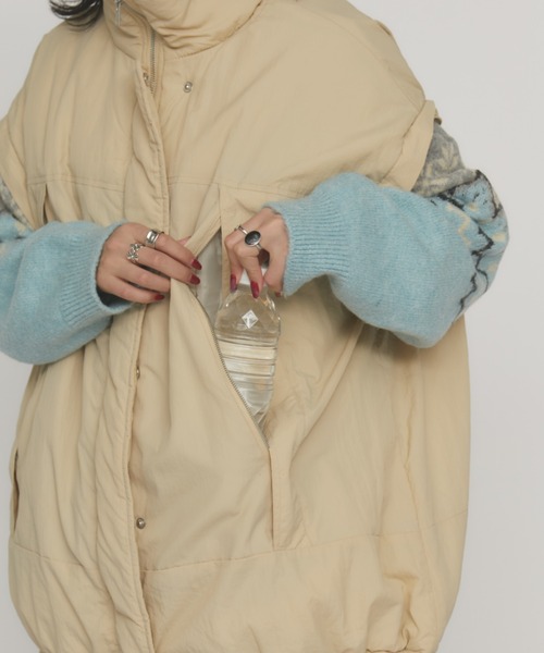 MERLOT（メルロー）の「中綿2wayモンスターパーカー（ダウンジャケット/コート・レディース・チャコールグレー/ベージュ・FREE）」の10枚目の写真