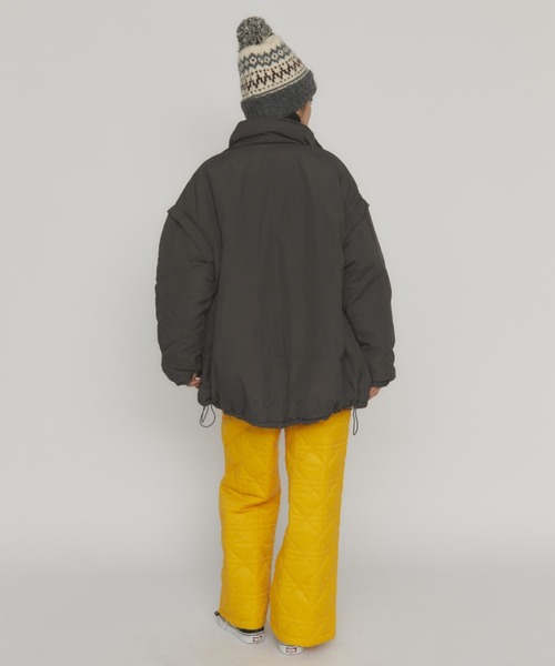 MERLOT（メルロー）の「中綿2wayモンスターパーカー（ダウンジャケット/コート・レディース・チャコールグレー/ベージュ・FREE）」の9枚目の写真