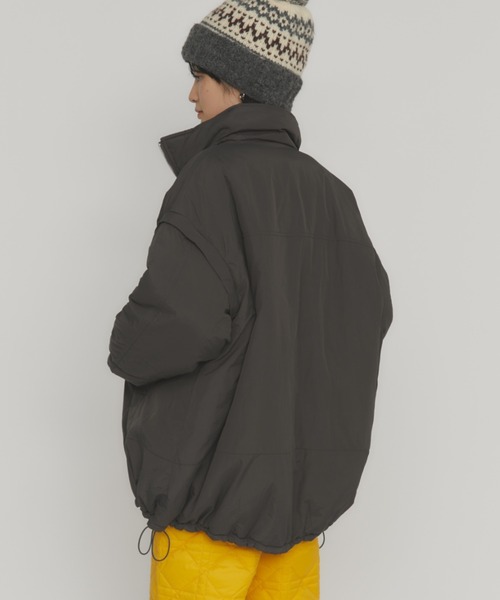 MERLOT（メルロー）の「中綿2wayモンスターパーカー（ダウンジャケット/コート・レディース・チャコールグレー/ベージュ・FREE）」の15枚目の写真