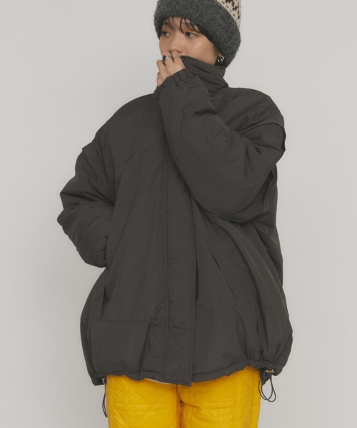 MERLOT（メルロー）の「中綿2wayモンスターパーカー（ダウンジャケット/コート・レディース・チャコールグレー/ベージュ・FREE）」の12枚目の写真