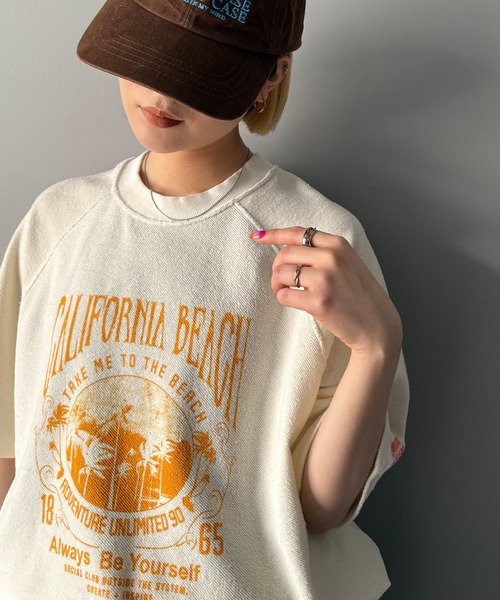 Java（ジャバ）の「《JaVaジャバコラボ》こなれ感叶う大人のゆるスタイル。裏使いヴィンテージライクピグメントプリント半袖スウェット(トップス)（スウェット・レディース・アイボリー/チャコールグレー/グリーン・MEDIUM/SMALL/X-LARGE/LARGE）」の2枚目の写真