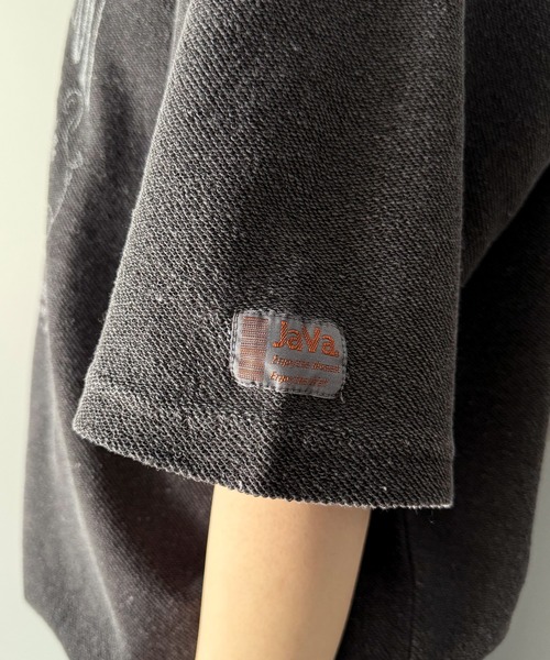 Java（ジャバ）の「《JaVaジャバコラボ》こなれ感叶う大人のゆるスタイル。裏使いヴィンテージライクピグメントプリント半袖スウェット(トップス)（スウェット・レディース・アイボリー/チャコールグレー/グリーン・MEDIUM/SMALL/X-LARGE/LARGE）」の17枚目の写真