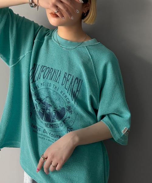 Java（ジャバ）の「《JaVaジャバコラボ》こなれ感叶う大人のゆるスタイル。裏使いヴィンテージライクピグメントプリント半袖スウェット(トップス)（スウェット・レディース・アイボリー/チャコールグレー/グリーン・MEDIUM/SMALL/X-LARGE/LARGE）」の5枚目の写真