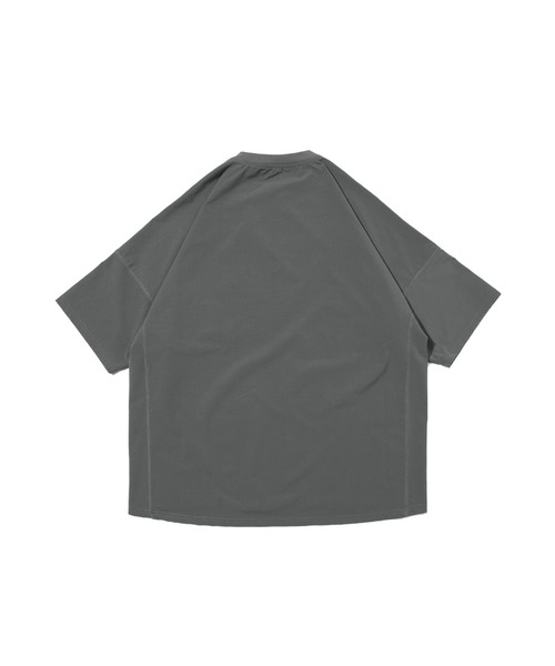 F/CE. (エフシーイー)の「F/CE. AMPHIBIOUS T-SHIRT / エフシーイー アンフィビアス Tシャツ(Tシャツ/カットソー・メンズ・ホワイト/グレー/ブラック/オリーブ・SMALL/MEDIUM/LARGE)」の7枚目の写真
