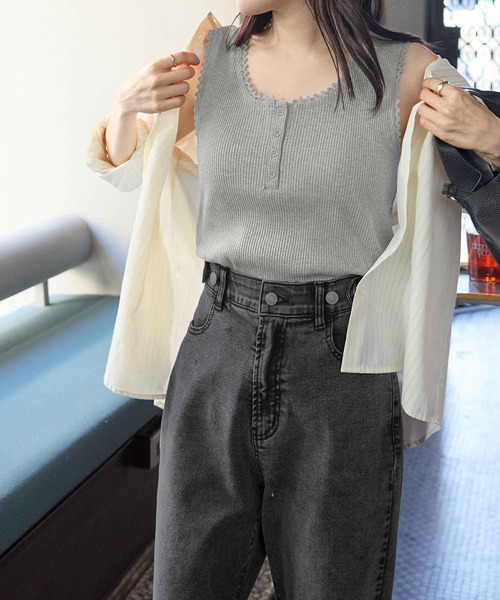 CHAN ME（チャンミ）の「ヘンリーネックレースタンクトップ（タンクトップ・レディース・グレー/ブルー/ホワイト/ブラック・MEDIUM/LARGE/X-LARGE）」の15枚目の写真