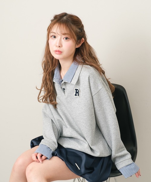 RAY CASSIN（レイカズン）の「【2025SS/ワッペン取り外し可】襟レイヤードルーズスウェット（スウェット・レディース・ブルー系その他2/グレー系その他2/アイボリー/ネイビー・FREE）」の3枚目の写真