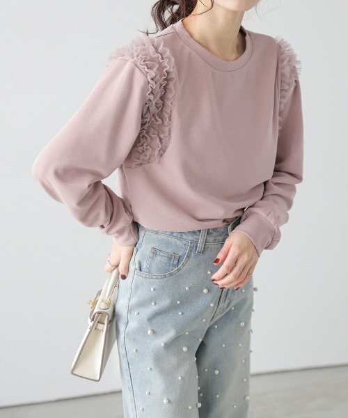 La-gemme(ラジェム)の「ショルダーチュールフリル トップス(スウェット・レディース・ブラック/ホワイト/ピンク・フリー)」の1枚目の写真