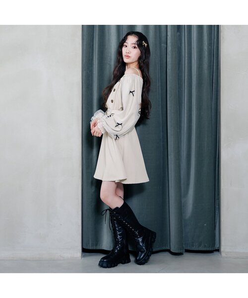 algy(アルジー)の「ふんわりボリュームトレンチワンピ(ワンピース・キッズ・ベージュ/ピンク・X-SMALL/MEDIUM/SMALL/XX-SMALL)」の4枚目の写真