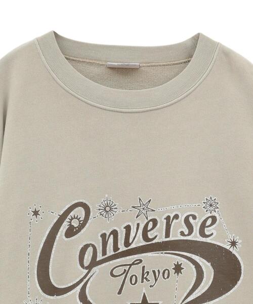 CONVERSE TOKYO(コンバーストウキョウ)の「PIGMENT DYE CONSTELLATION PRINT SWEAT(スウェット・レディース・ブラック/ベージュ/サックスブルー・SMALL/MEDIUM)」の5枚目の写真