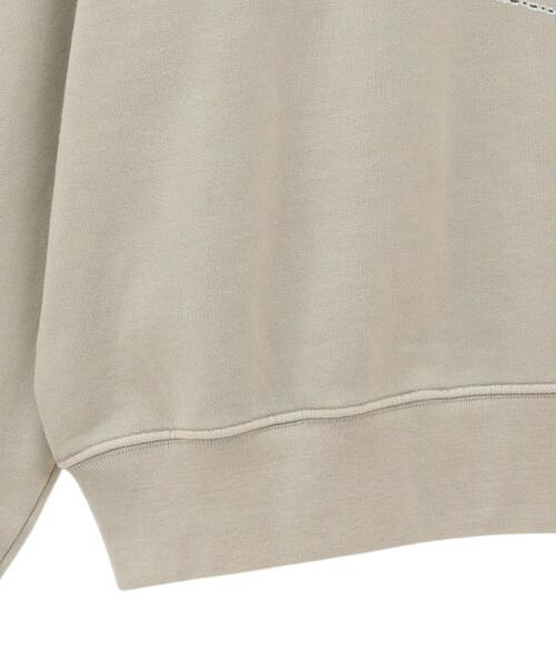 CONVERSE TOKYO(コンバーストウキョウ)の「PIGMENT DYE CONSTELLATION PRINT SWEAT(スウェット・レディース・ブラック/ベージュ/サックスブルー・SMALL/MEDIUM)」の7枚目の写真