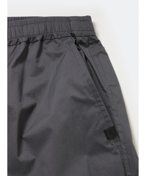 DAIWA PIER39（ダイワピア39）の「DAIWA PIER39 TECH TRAVEL PANTS BP-63025（その他パンツ・メンズ・カーキ/チャコールグレー/ブラック・SMALL/MEDIUM/LARGE/X-LARGE）」の5枚目の写真