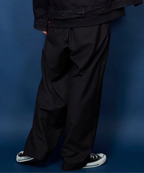 unrelaxing（アンリラクシング）の「ツータックワイドスラックスパンツ（スラックス・メンズ・カーキブラウン/ダークベージュ/ダークオリーブ/ブラック・マルチサイズ）」の21枚目の写真