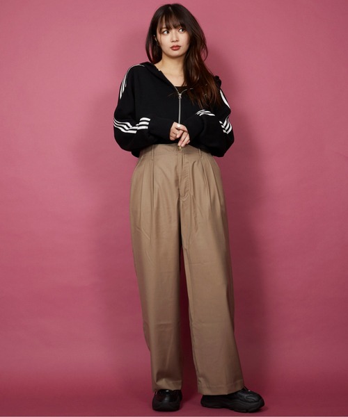 unrelaxing（アンリラクシング）の「ツータックワイドスラックスパンツ（スラックス・メンズ・カーキブラウン/ダークベージュ/ダークオリーブ/ブラック・マルチサイズ）」の9枚目の写真